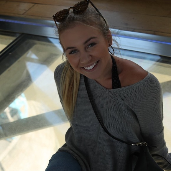 Meet your Posher, Mackenzie - Picture 1 of 1